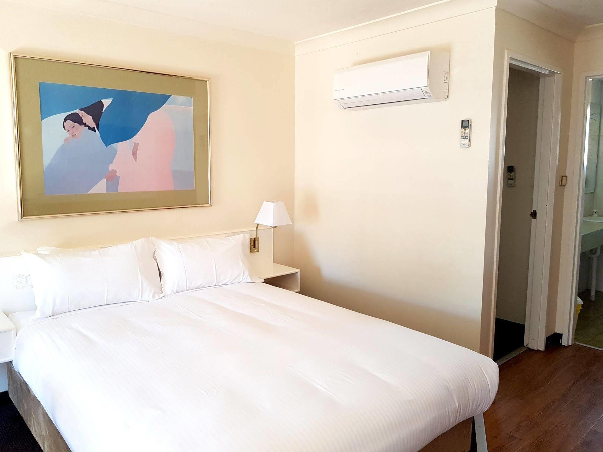 Motel The Palms Dubbo Esterno foto