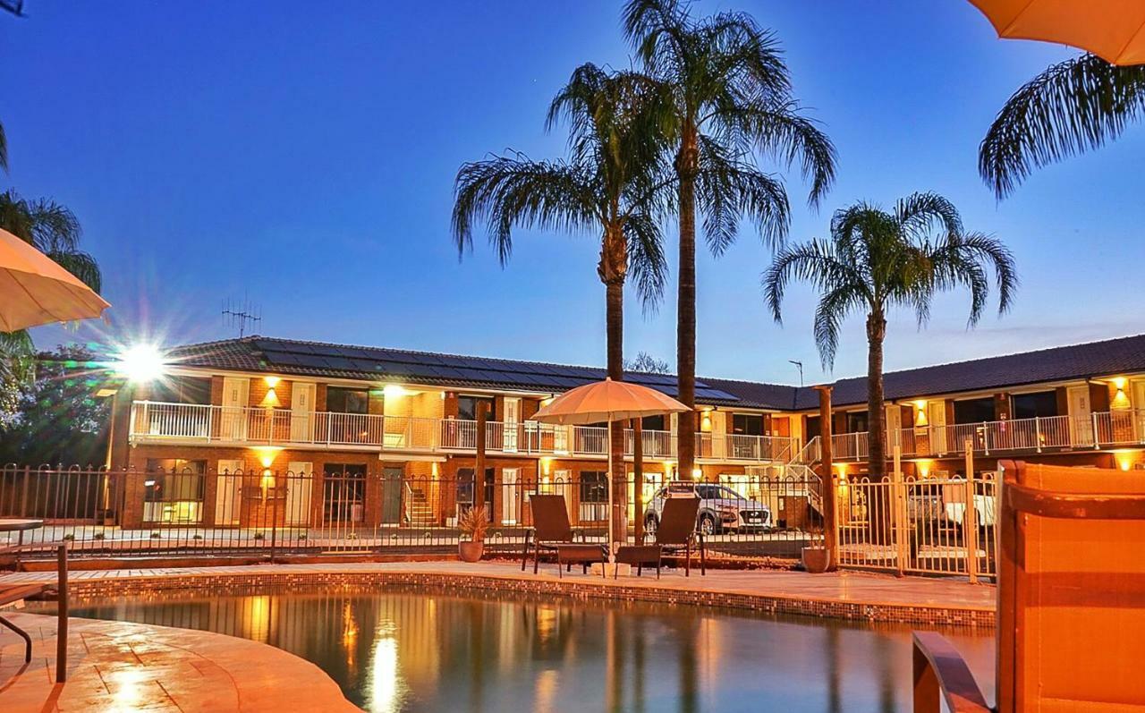 Motel The Palms Dubbo Esterno foto